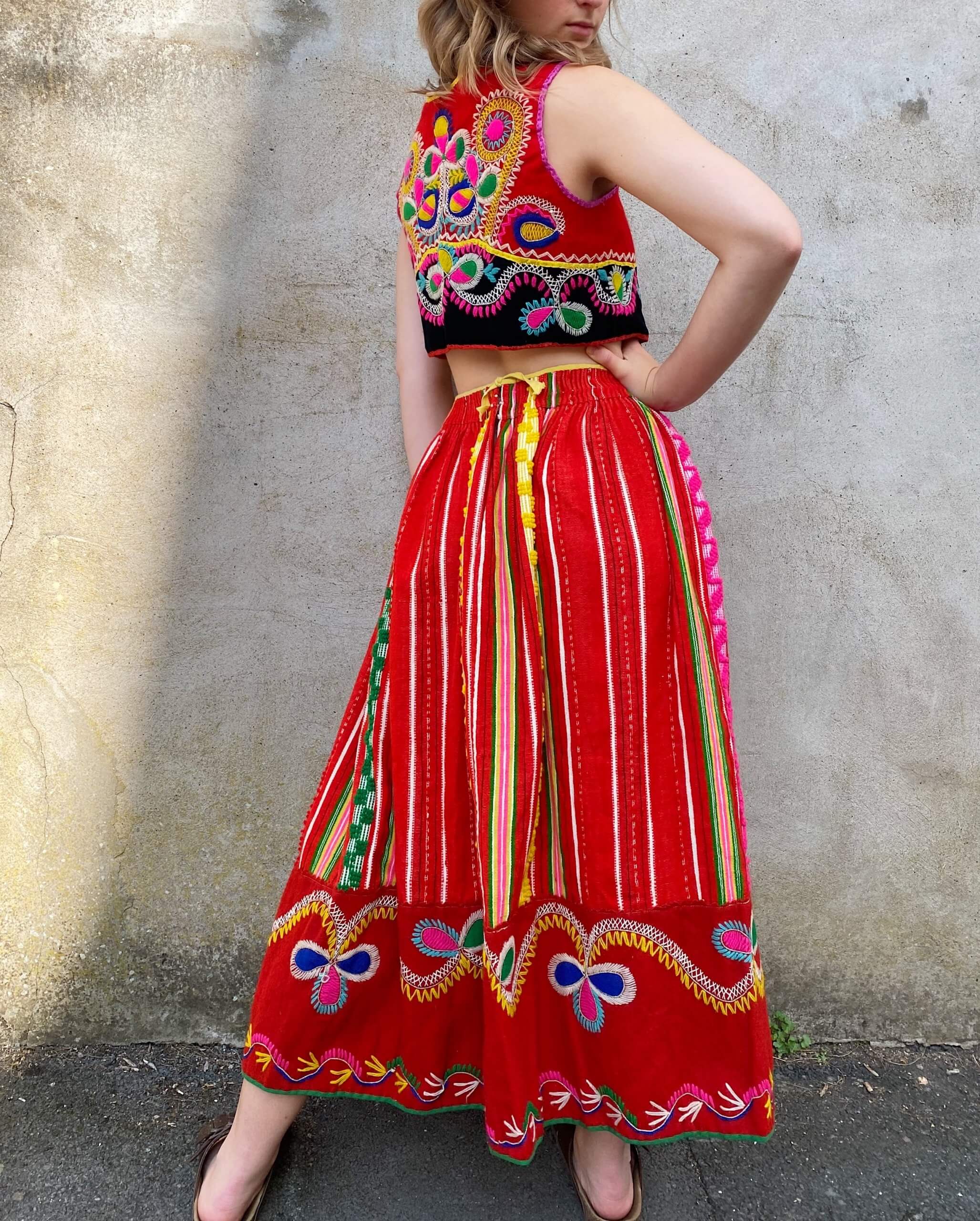 Authentic 1900s Portuguese Folk Outfit - Image 3