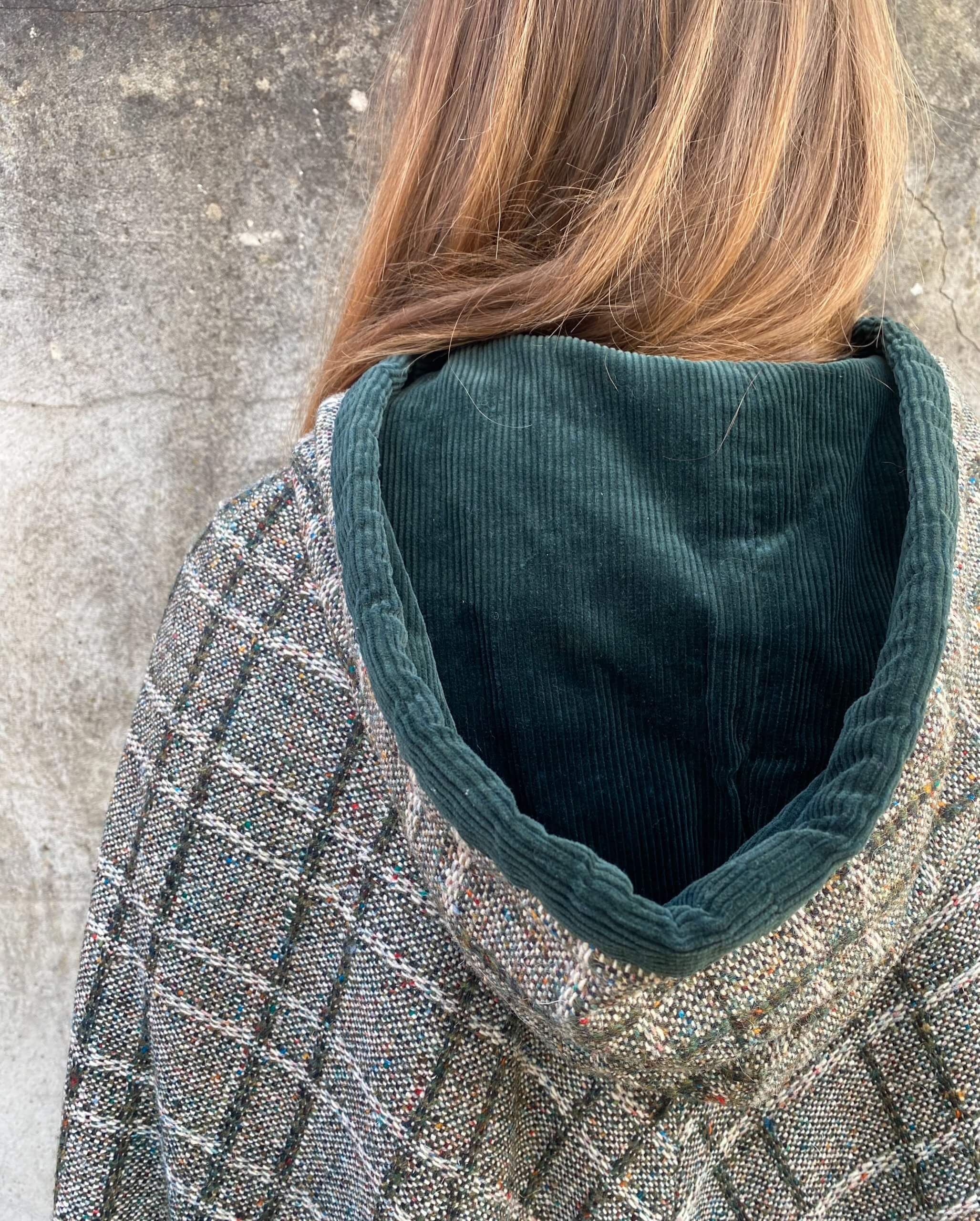 Classic 1960s/70s Fenwicks Hooded Cape - Image 4