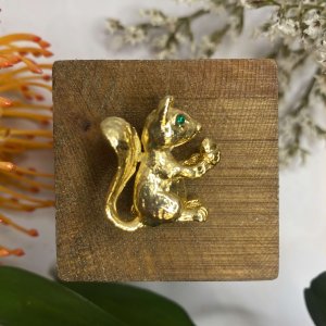 GOLD SQUIRREL BROOCH