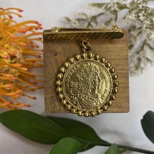 GOLD ROMAN COIN BROOCH