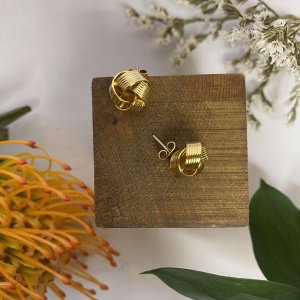 GOLD KNOT EARRINGS