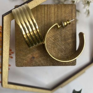GOLD PATTERNED HOOPS