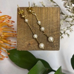 GOLD and PEARL DROP EARRINGS