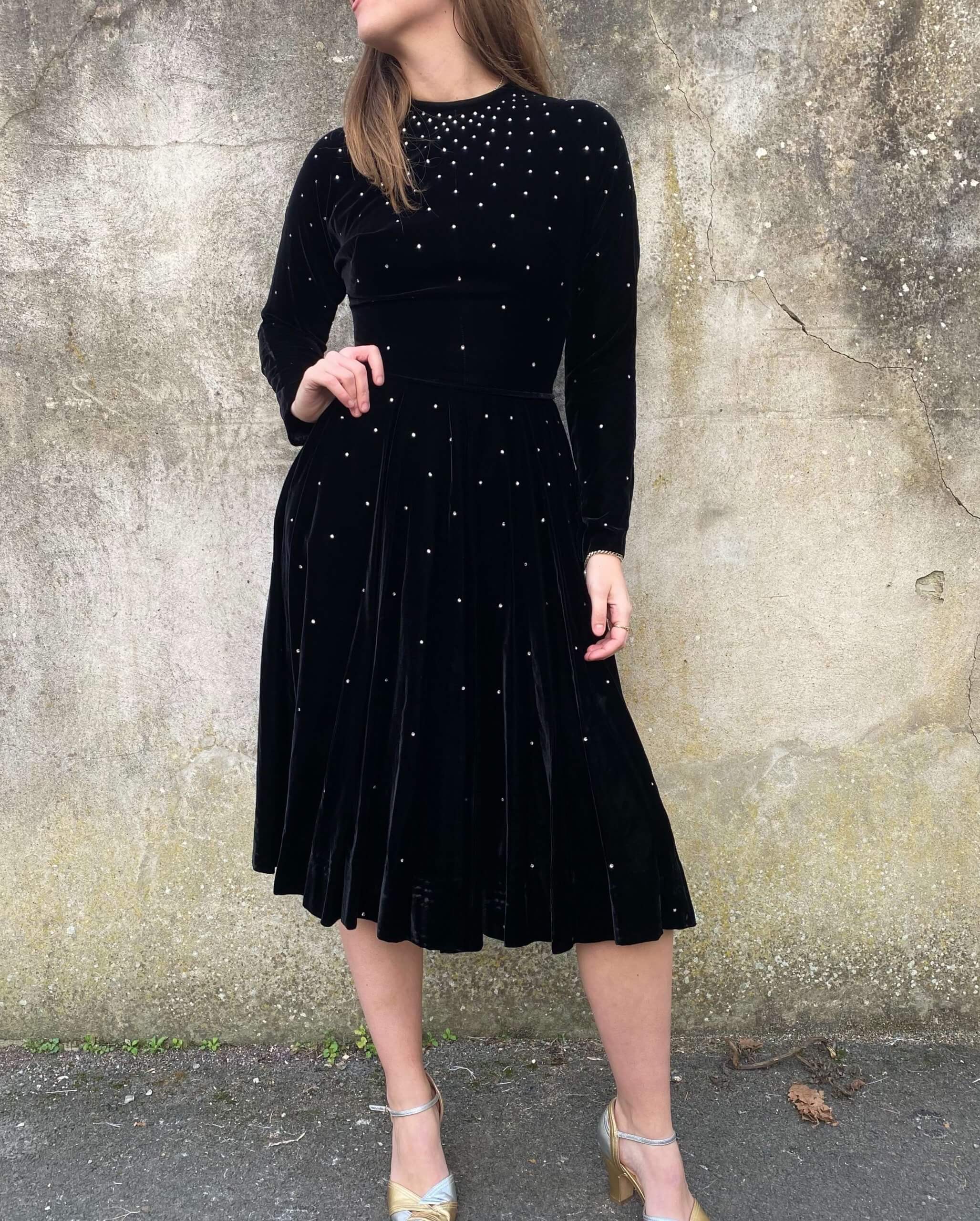 Incredible 1950s Black Velvet Diamanté Dress - Image 2