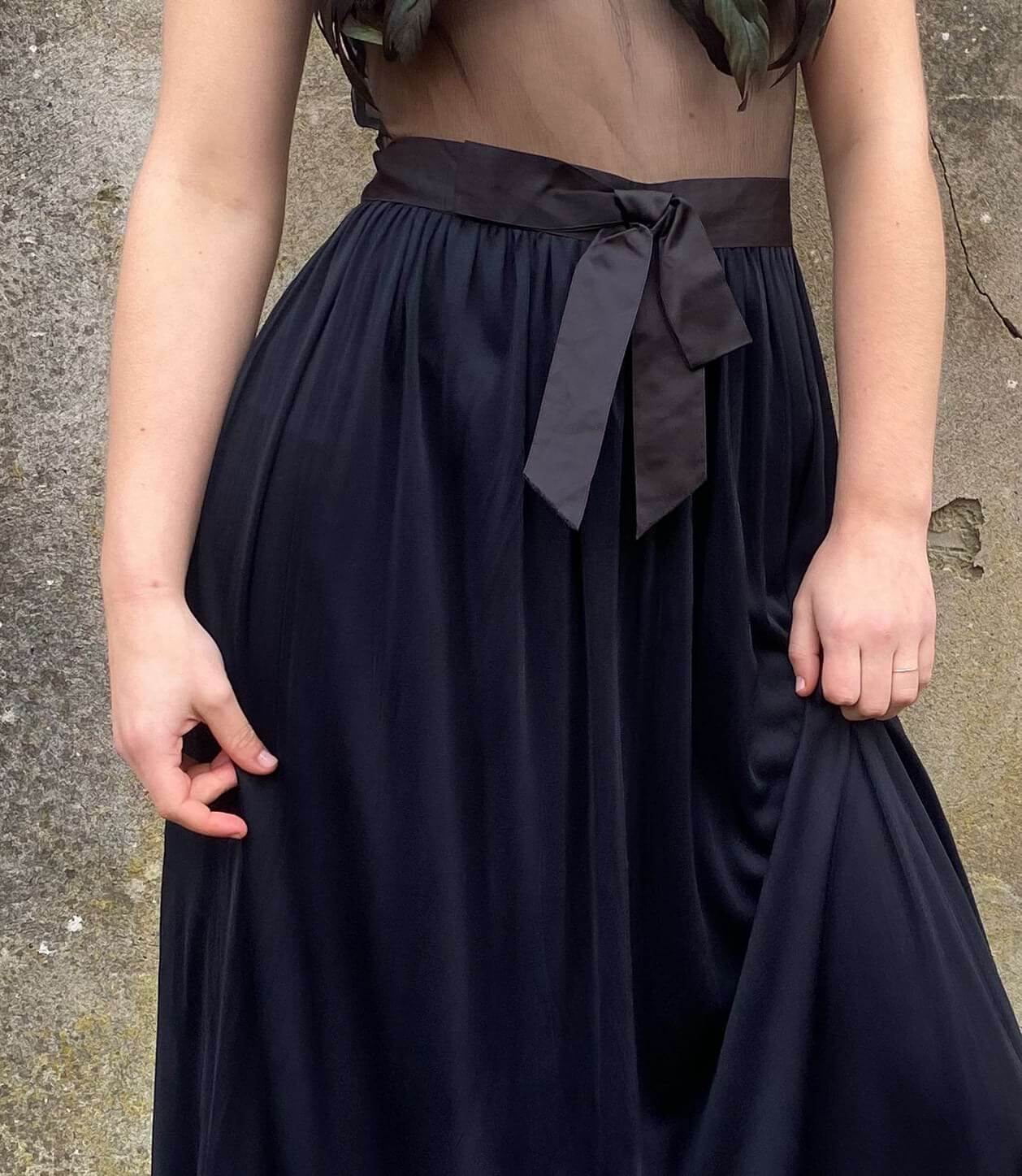 1960s Jean Varon Feather Dress - Image 2