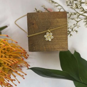 DIAMANTÉ FLOWER NECKLACE